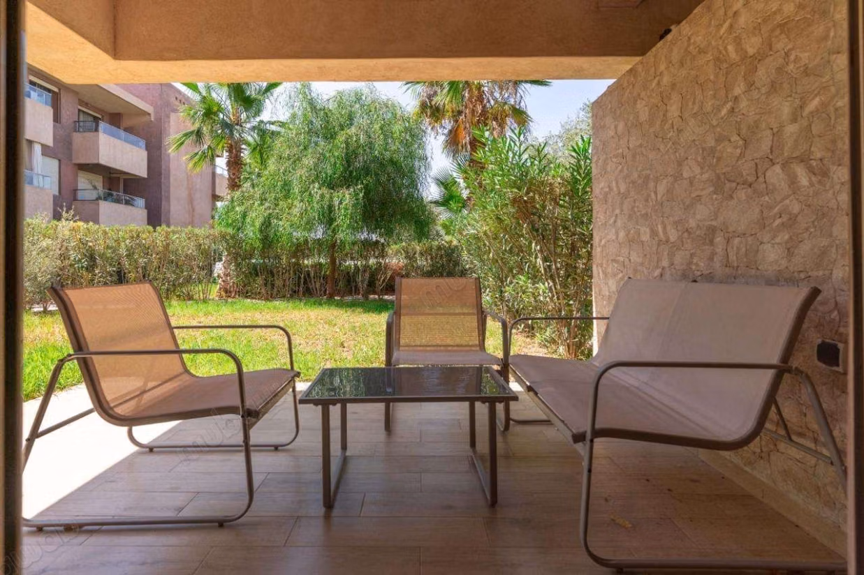 Appartement Rez De Jardin en location à prestigia.
Meublé