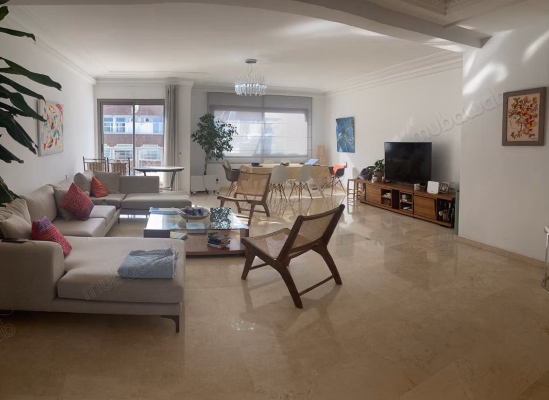 Superbe appartement meublé à louer racine