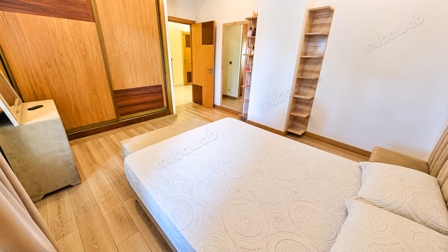 Appartement 92m² rez de jardin meublé à Californie