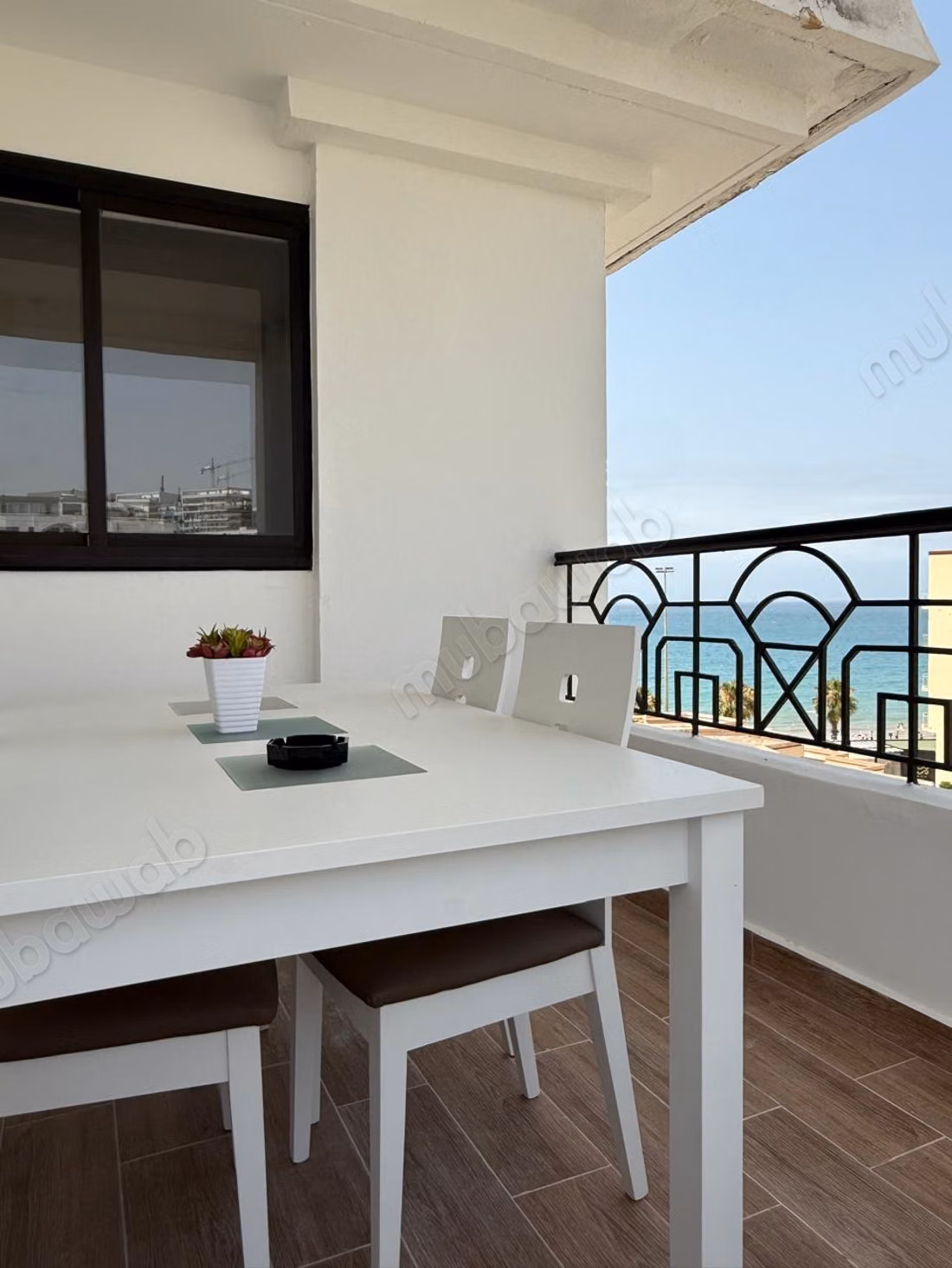 Appartement Meublé de 127m² avec Terrasse Vue Mer