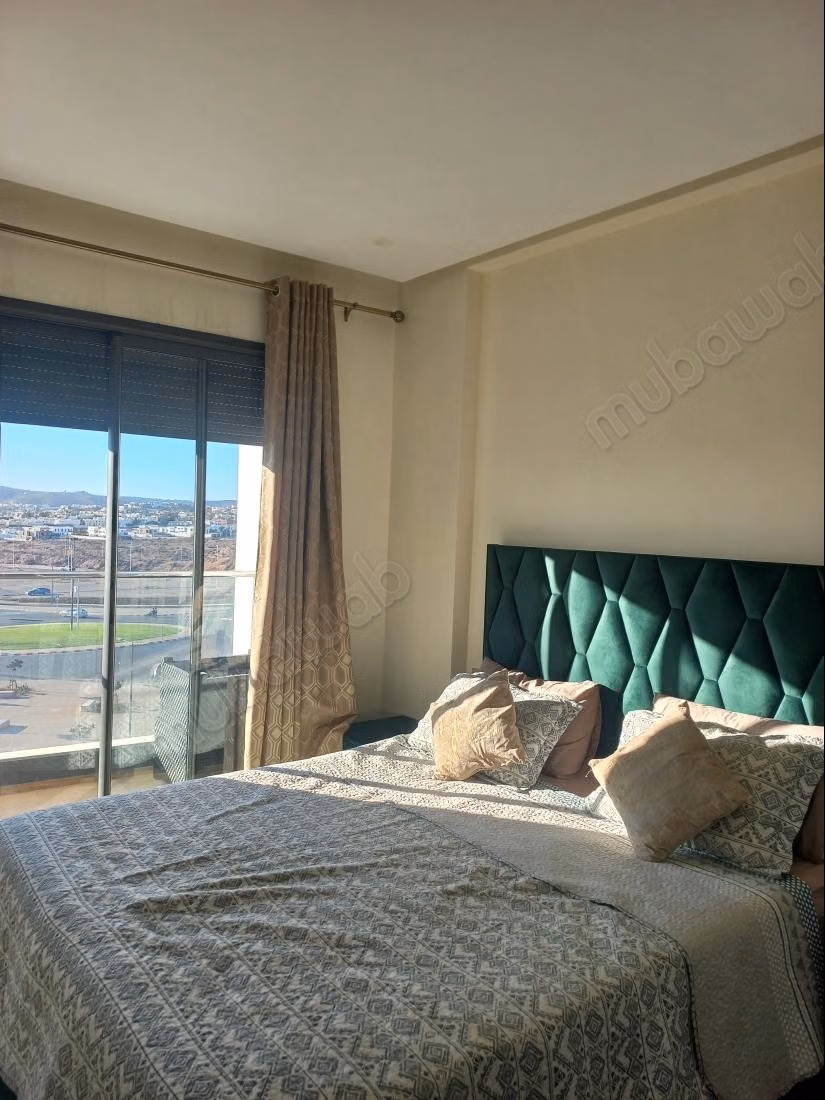 Appartement de vacances à louer à Hay Mohammadi. 4 pièces. Porte blindée et système de double vitrage