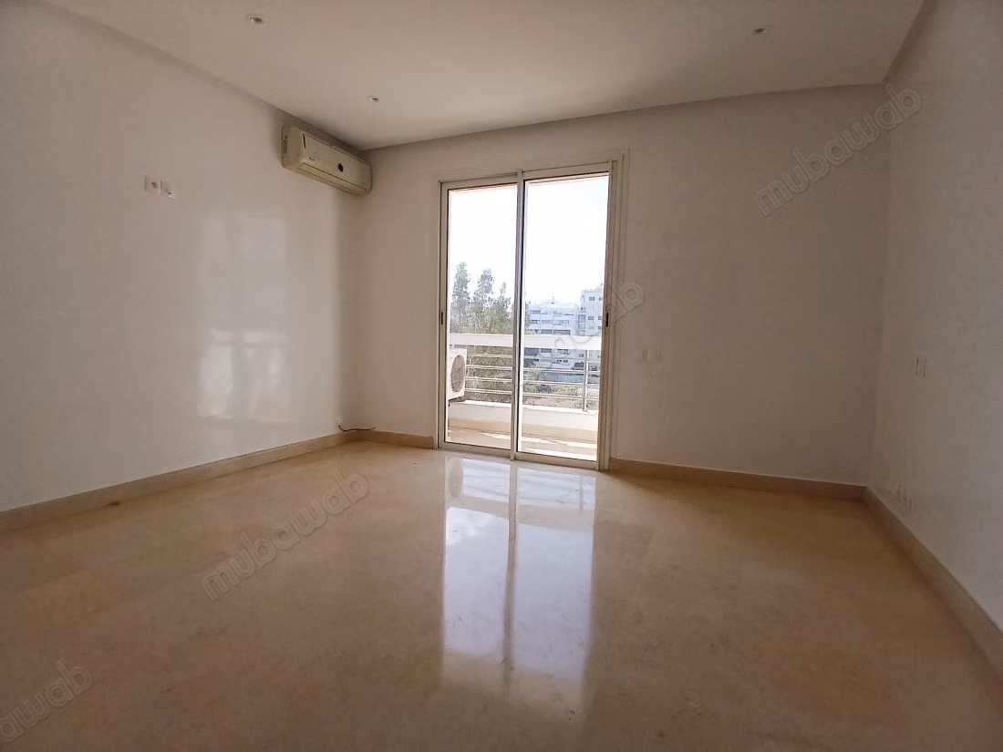 Appartamento in affitto con vista libera e soleggiata a Racine. Superficie 126 m². Antenna satellitare e sicurezza