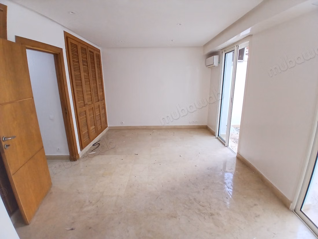 Appartamento in affitto con vista libera e soleggiata a Racine. Superficie 126 m². Antenna satellitare e sicurezza