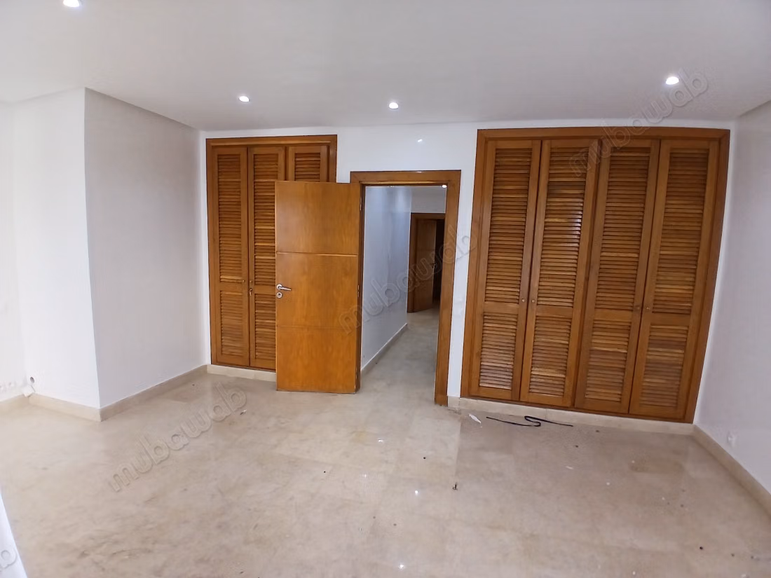 Appartamento in affitto con vista libera e soleggiata a Racine. Superficie 126 m². Antenna satellitare e sicurezza