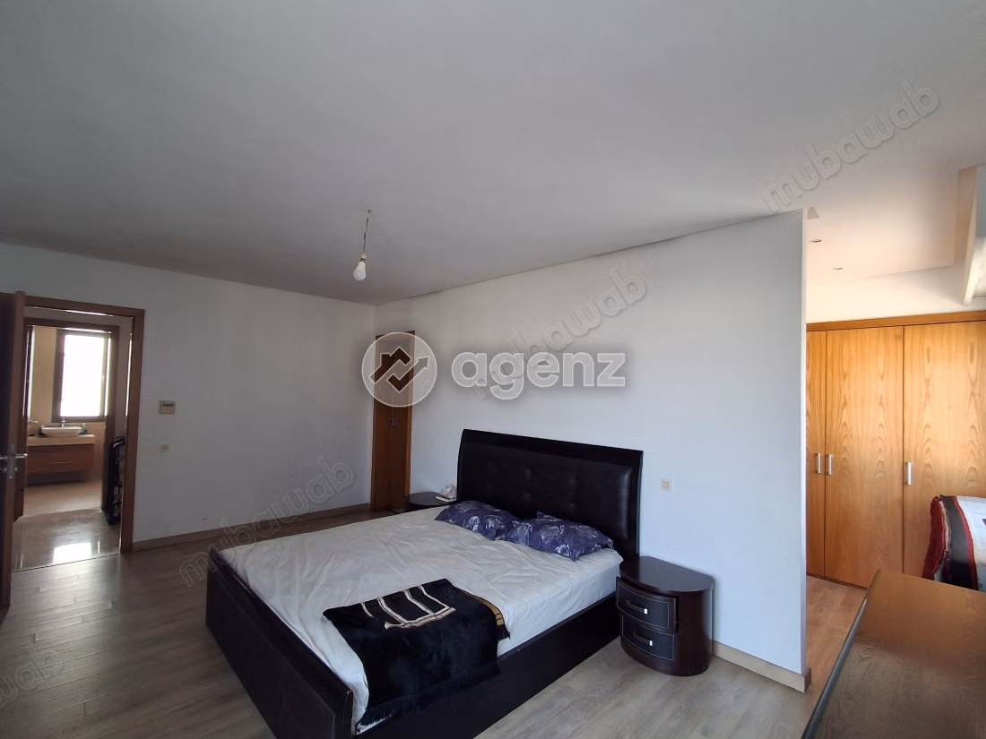 Appartement à vendre 250 m², 2 chambres 
Marina Ouest Salé