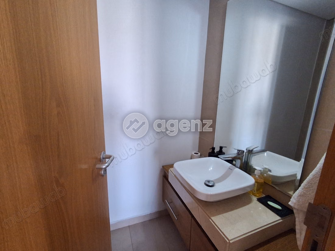 Appartement à vendre 250 m², 2 chambres 
Marina Ouest Salé
