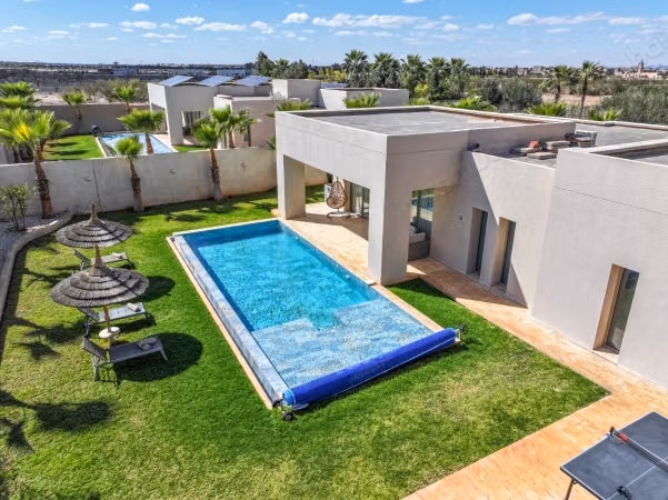 Villa 4 Suites • Piscine • sans vis à vis