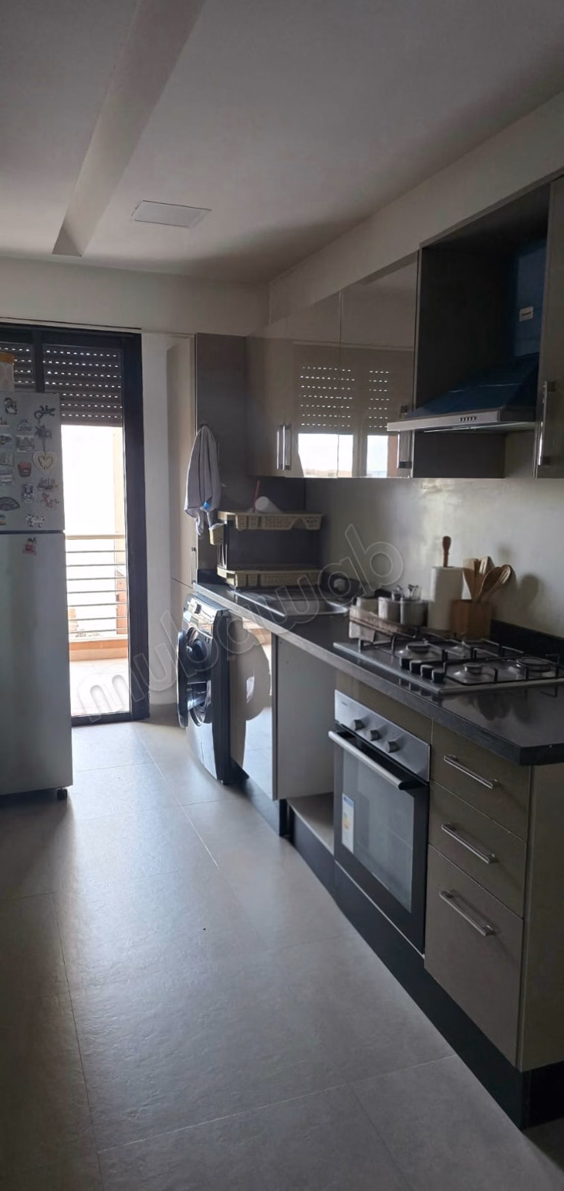 Très bel appartement en location à Route Casablanca. 
1 belle chambre. 
Meublé