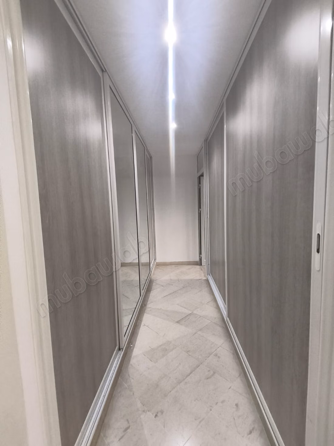Affitto villa di lusso a La Soukra Ville. 7 camere confortevoli. Posti auto e giardino