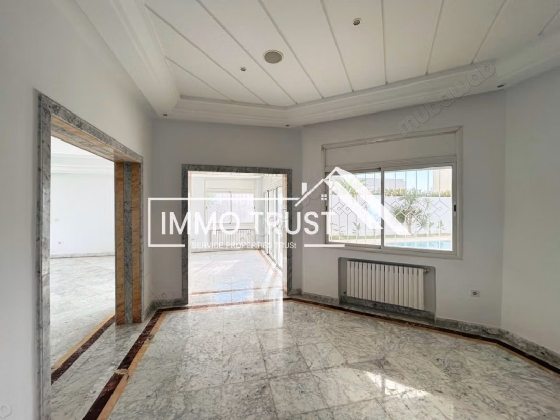 Villa S4 con giardino e piscina a La Soukra