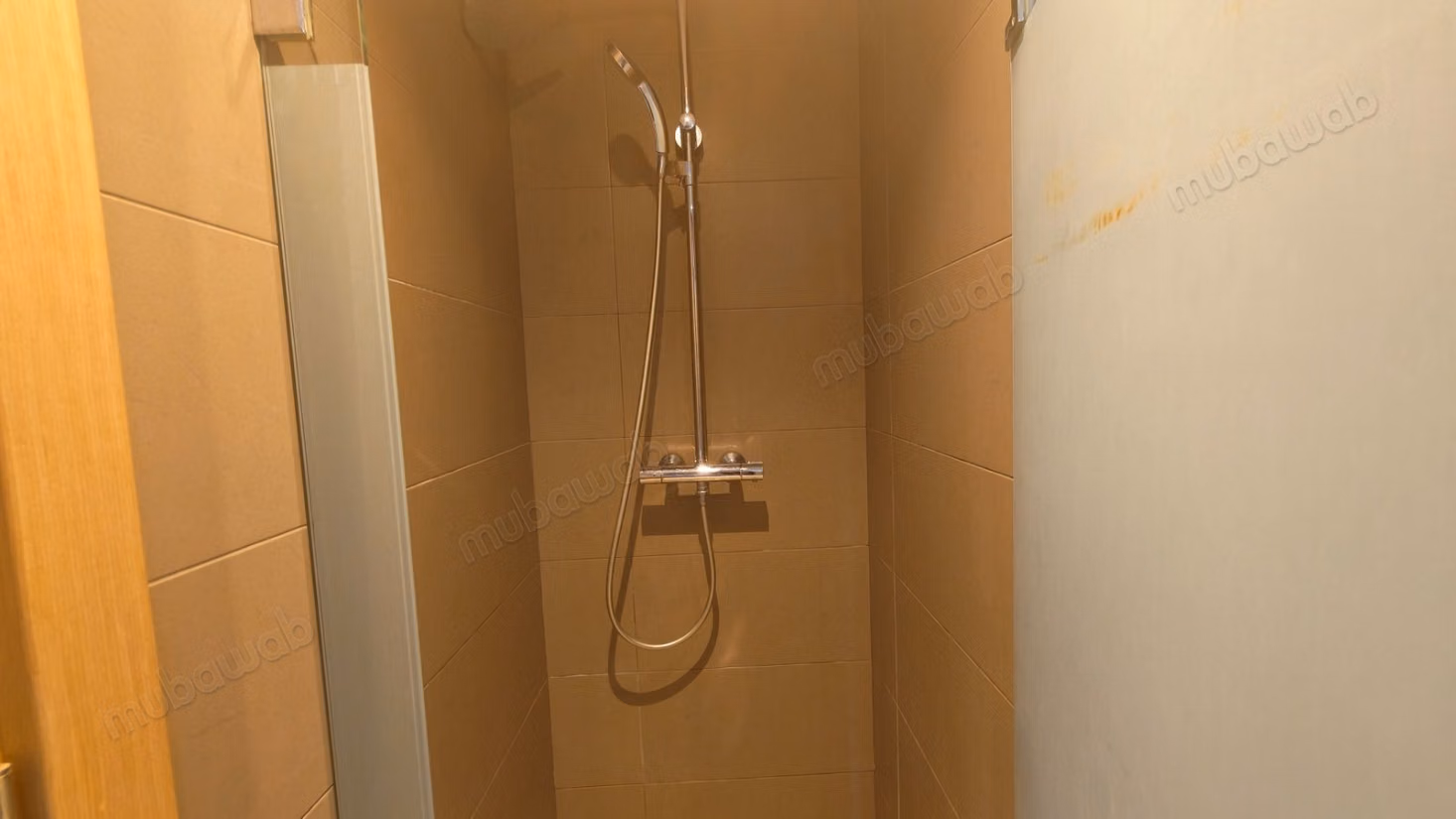 Grand studio 76 m² avec terrasse – CFC