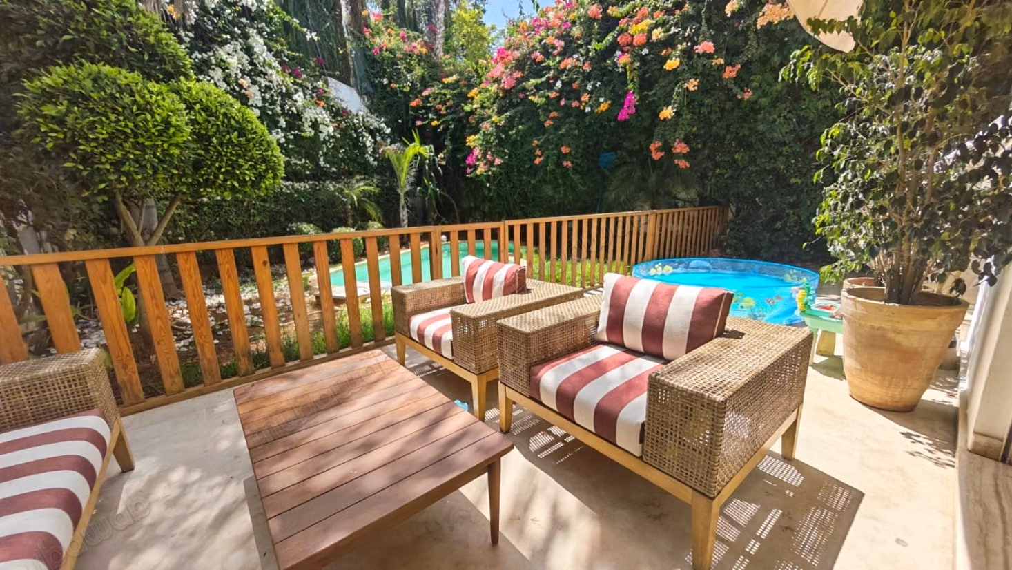Villa 460 m² piscine & rooftop – Ain Diab Ext