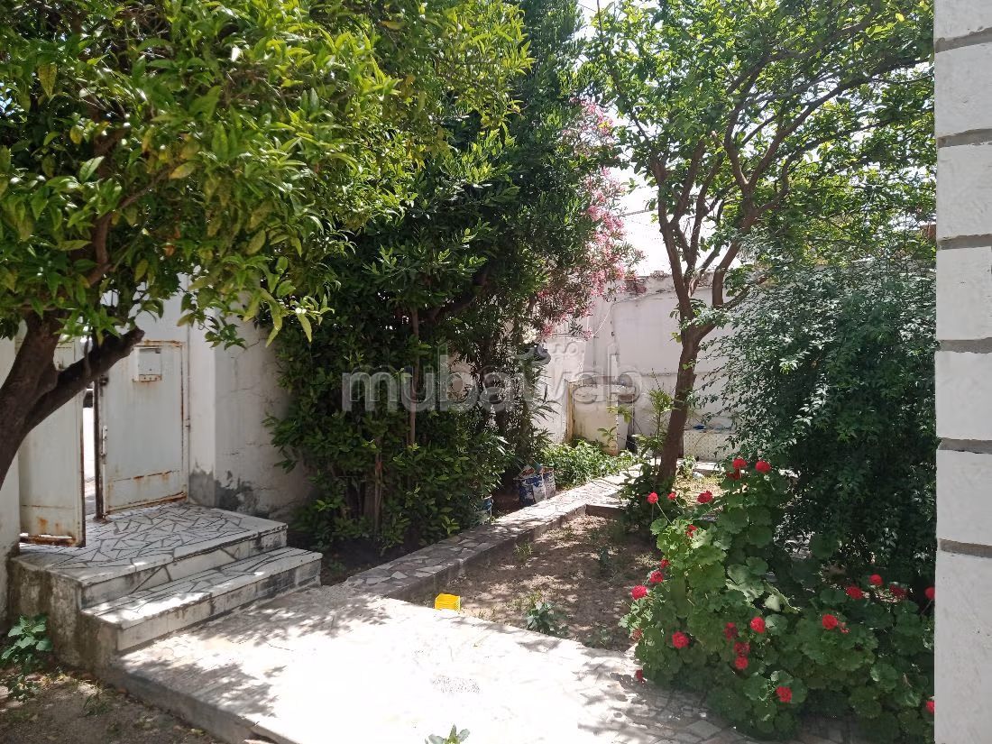 Villa à vendre à Cité Ettawfik