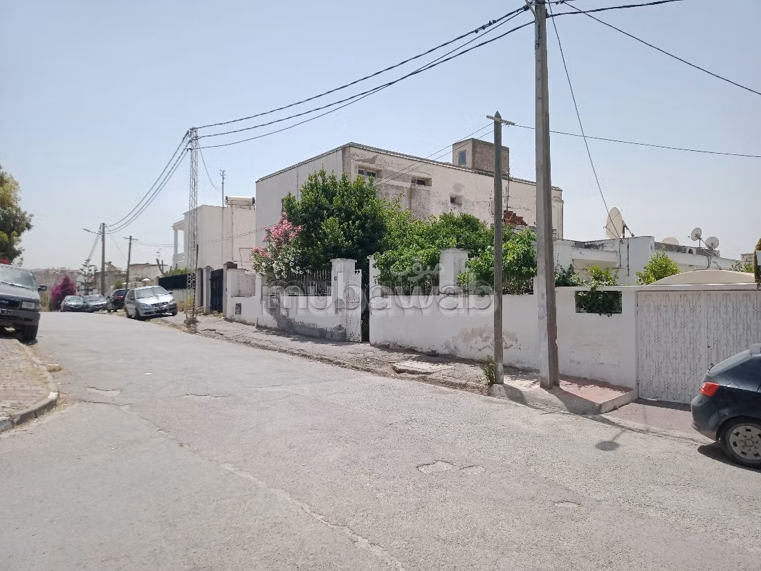 Villa à vendre à Cité Ettawfik