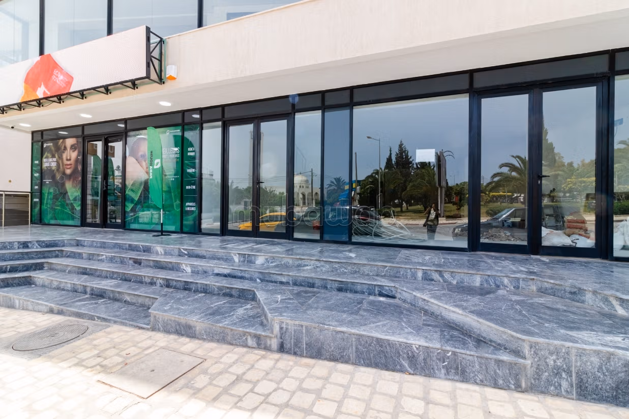 Locaux & Bureau à louer  à  la Marsa